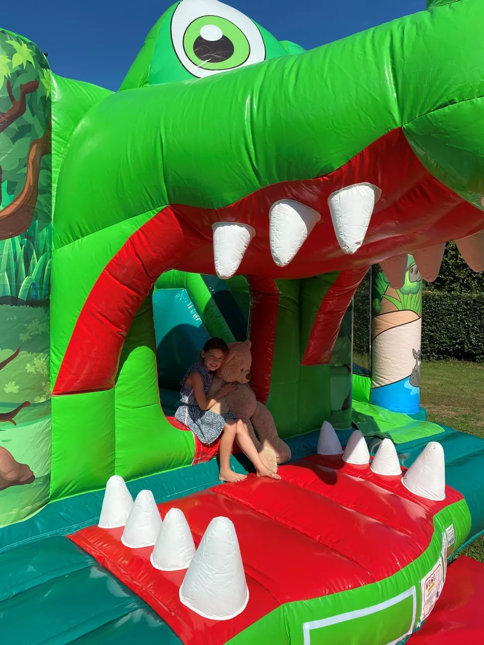 Spring Events: Krokodil springkasteel foto2